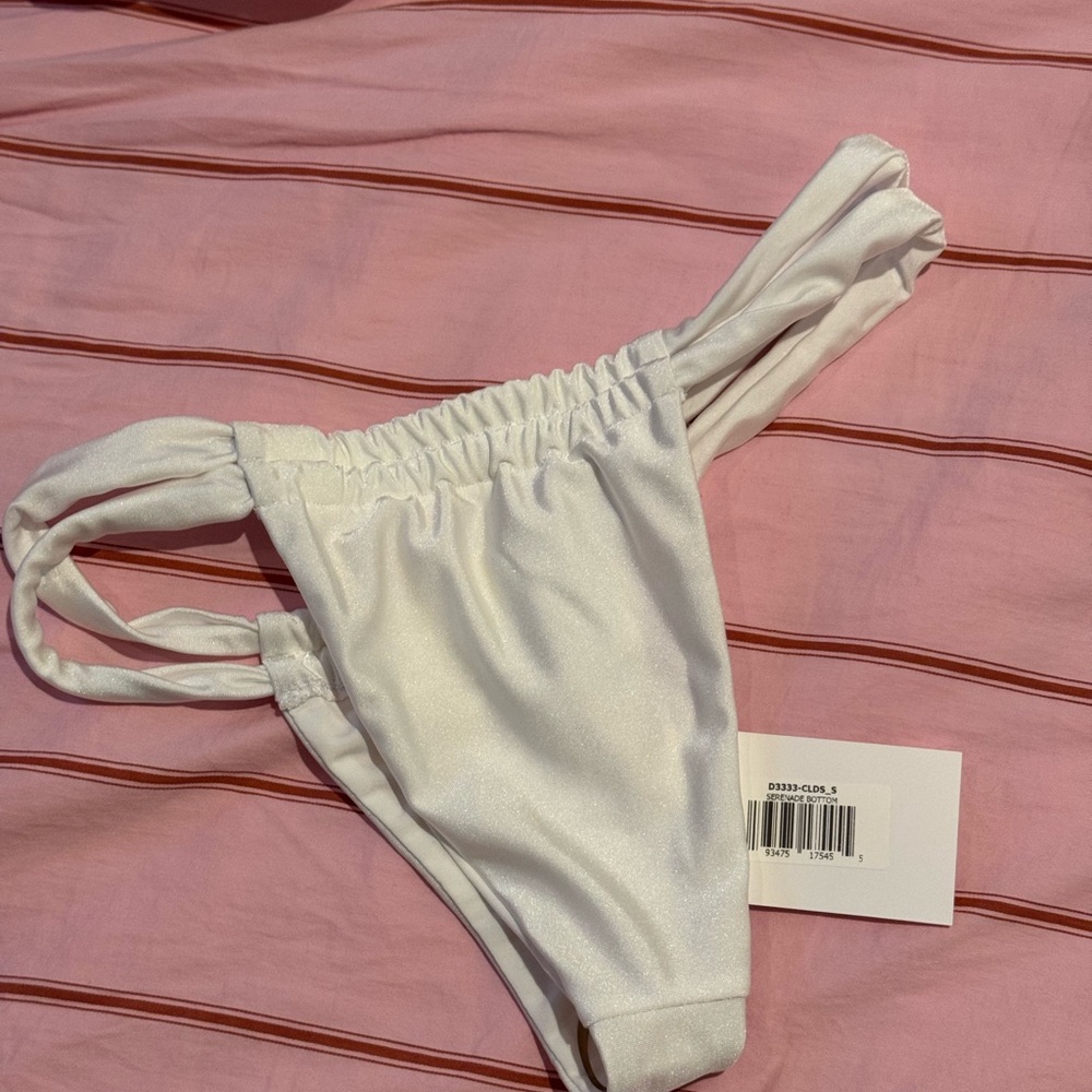 NWT S Dippin' Daisy's Serenade Cheeky Bikini Bottom in Cloud - Picture 9 of 10